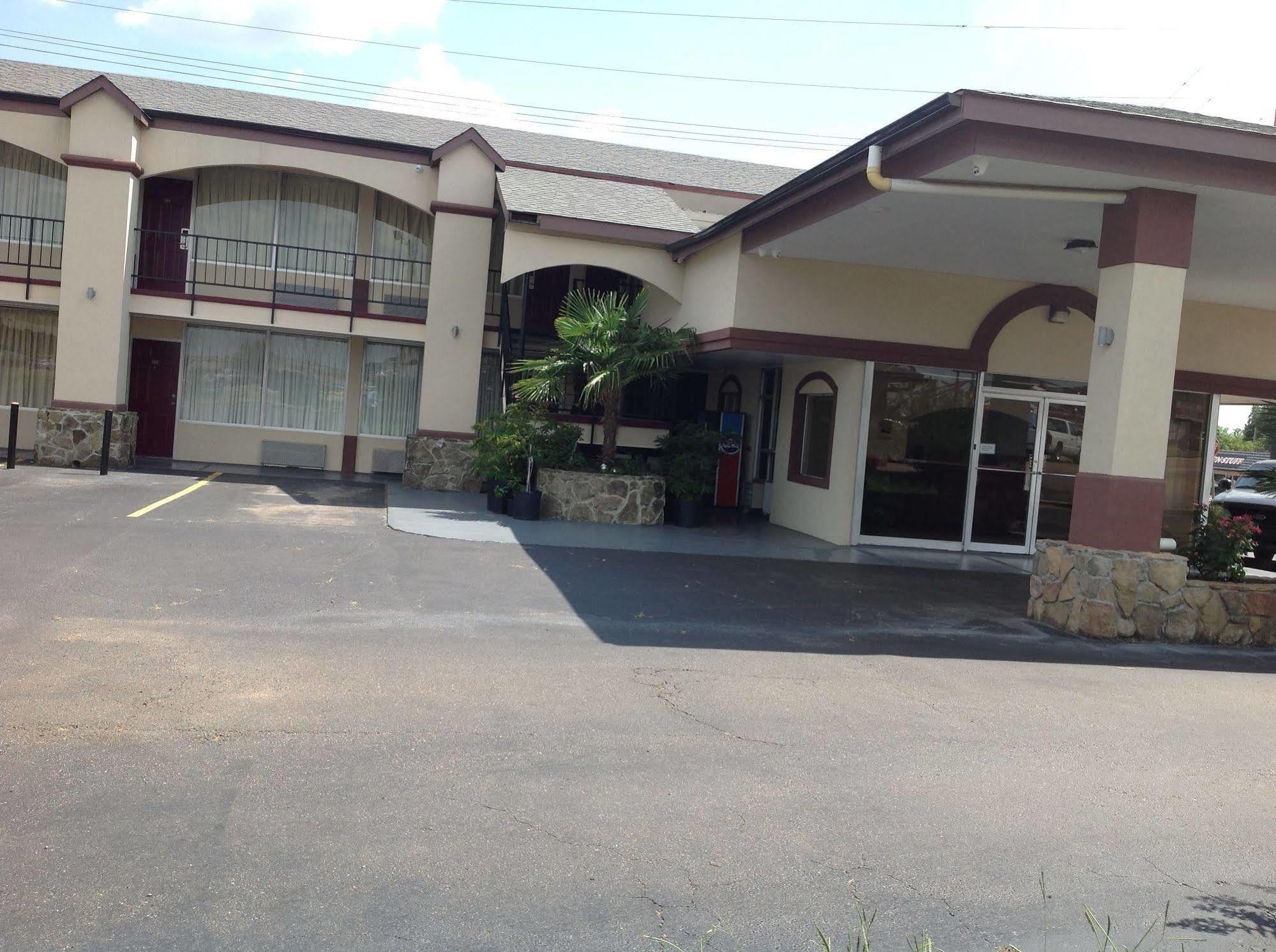 Executive Inn טקסרקנה מראה חיצוני תמונה